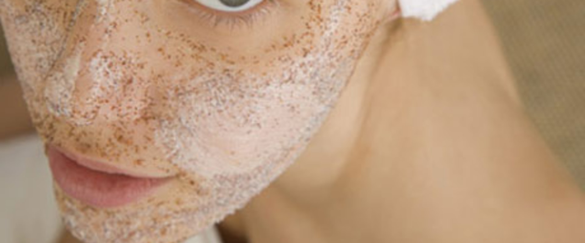 At-Home Exfoliation Techniques